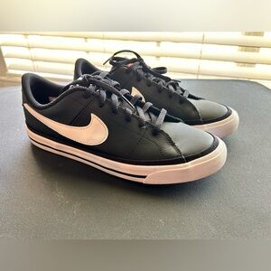 Nike Court Legacy, Black/ Gum Light Brown/White, Big Kid Shoes 6Y